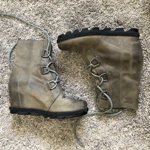 Sorel Women’s Boots Size 8